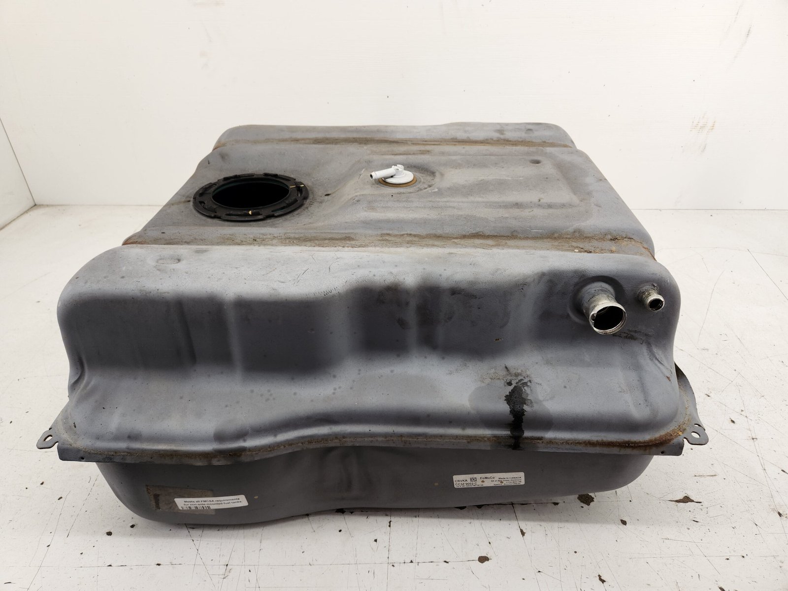 2011-2016 Ford F450 F550 6.7L Diesel 40 Gal Rear Fuel Tank (Narrow Frame)