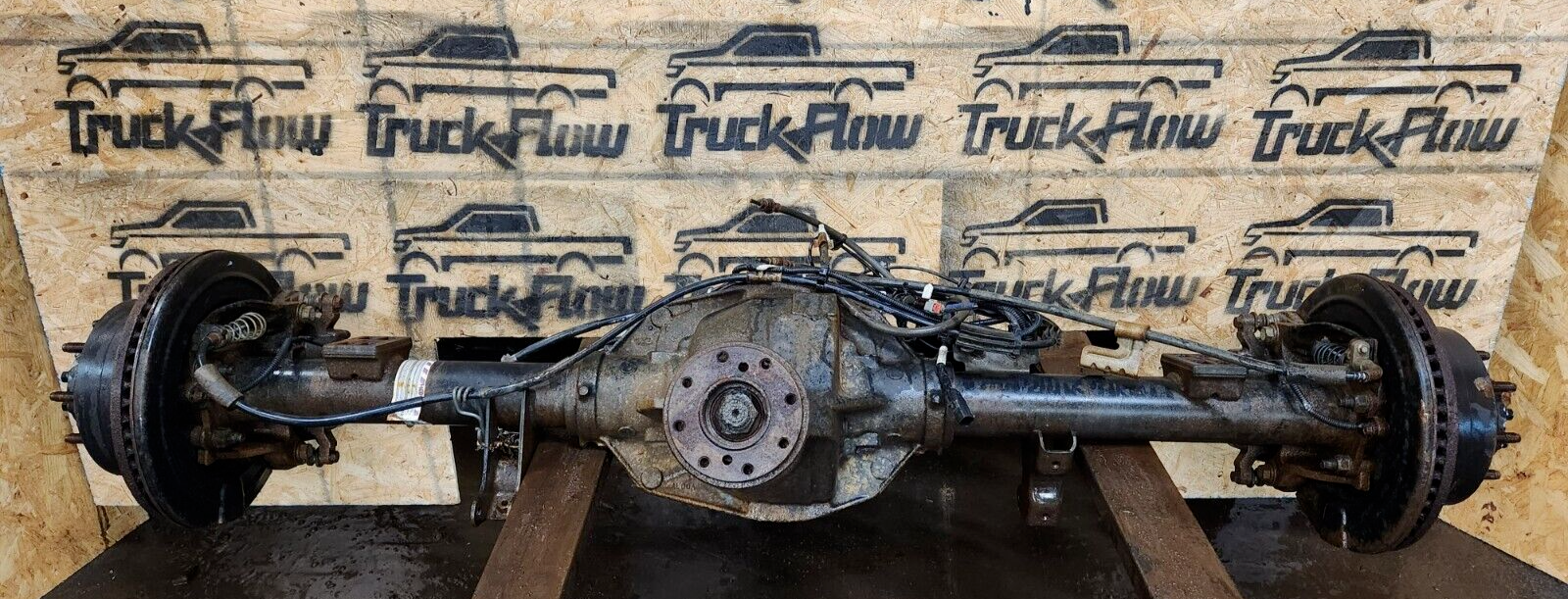 2011-2012 Ford F250 F350 Rear Axle SRW 3.31 Ratio
