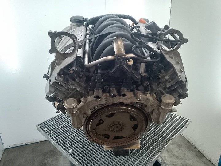 Second image of Porsche Cayenne S 4.5L V8 Engine M48.00 Assembly
