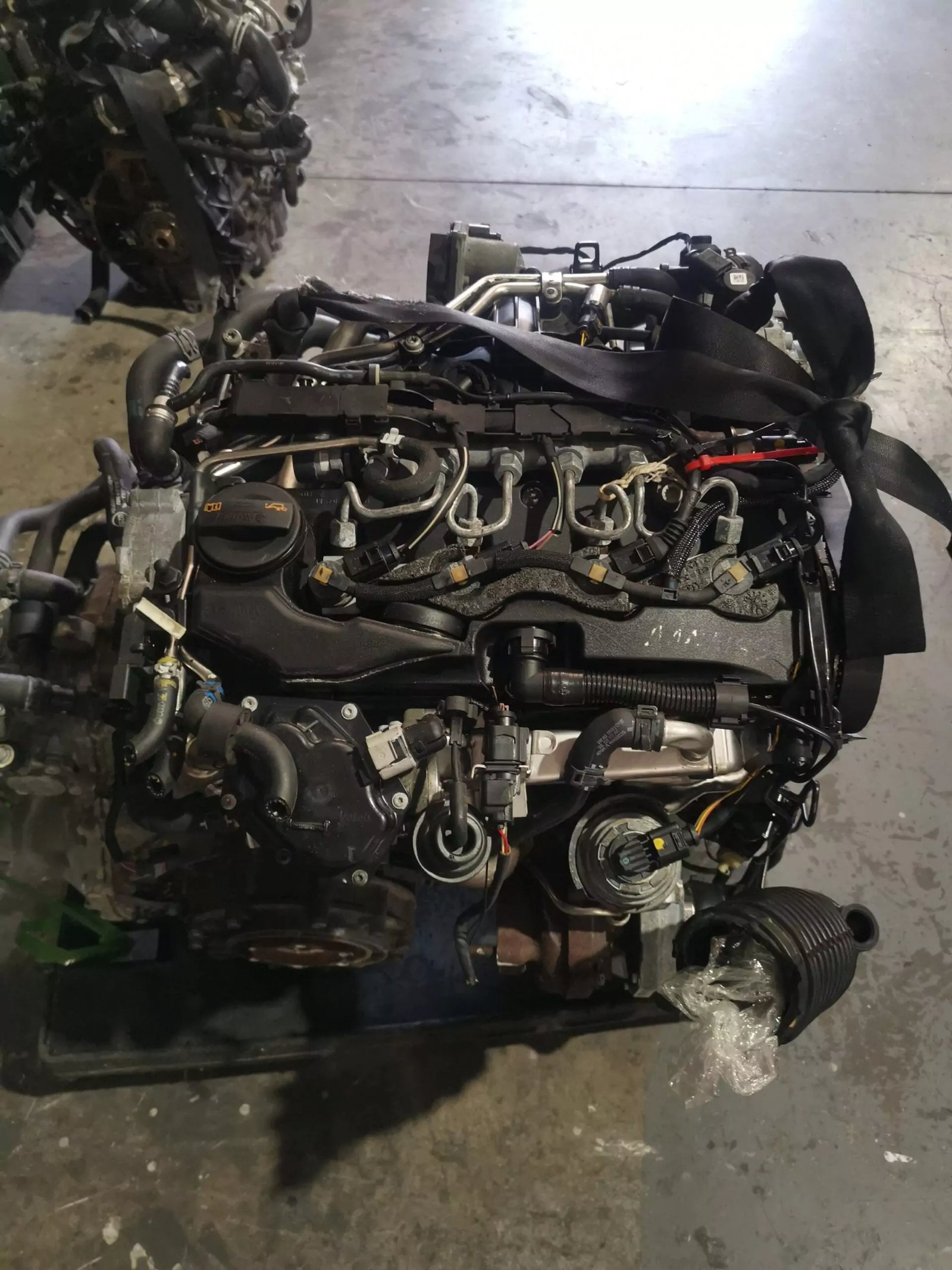 Second image of Audi A4/A5/Q5 2.0L TDI CJCA/CJCB Engine Diesel