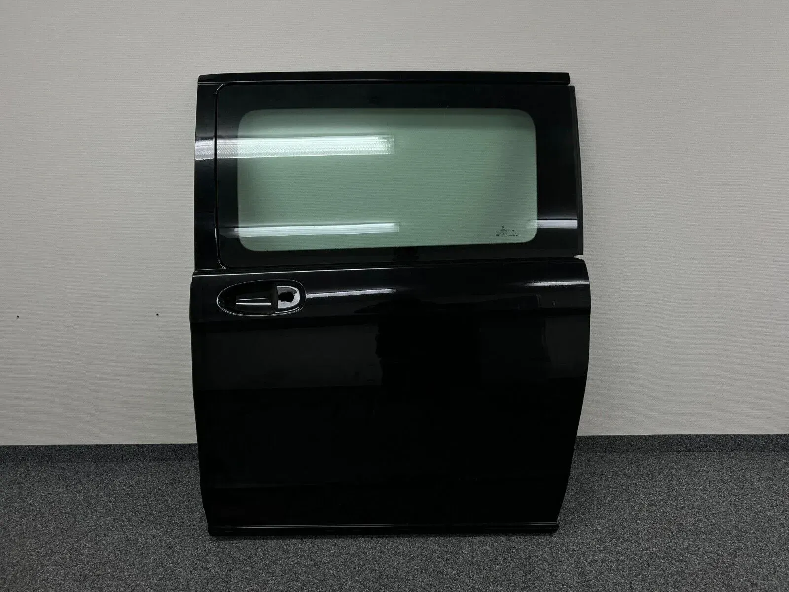 Mercedes V-Class/Vito W447 Left Sliding Door Black Metallic OEM