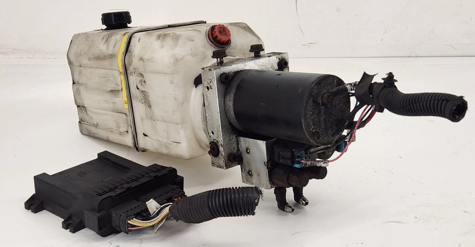 LIQUID SPRING Suspension Power Pump and Module AME1155 12V Reservoir, Used OEM