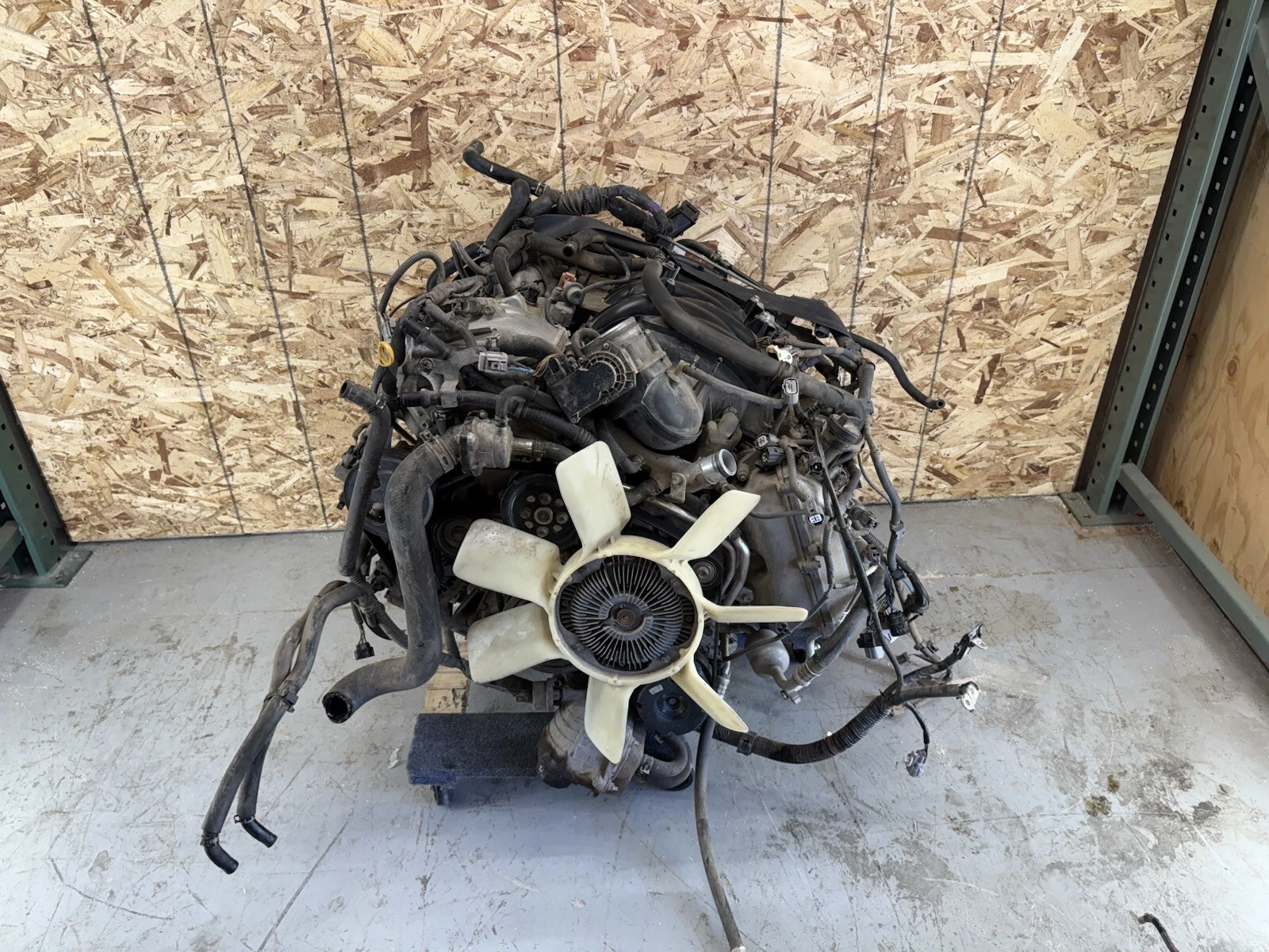 Toyota Tundra Sequoia 5.7L V8 Engine Assembly OEM
