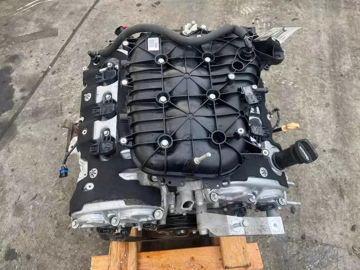 Second image of GM 3.6L V6 Engine LLT LFX 09–15 Traverse Acadia Enclave