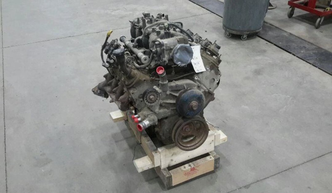 Second image of 2005 Chevy Silverado 1500 Pickup Engine Motor 5.3L V8 VIN T / VIN Z