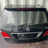 Original-Mercedes-Benz-GLE-W166-rear-tailgate-9040-Black-NEW-3.png