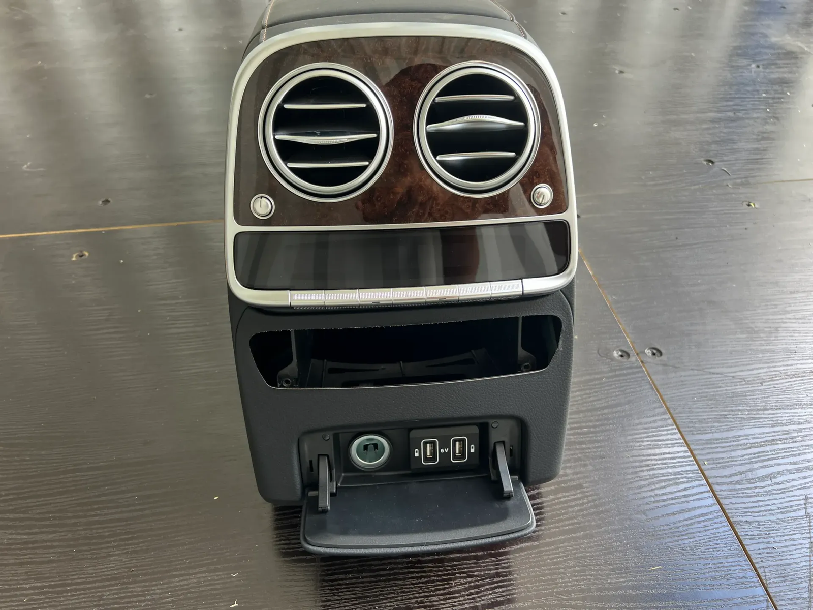 Second image of Mercedes S-Class W222 Leather Center Console with Climate Control – Complete OEM