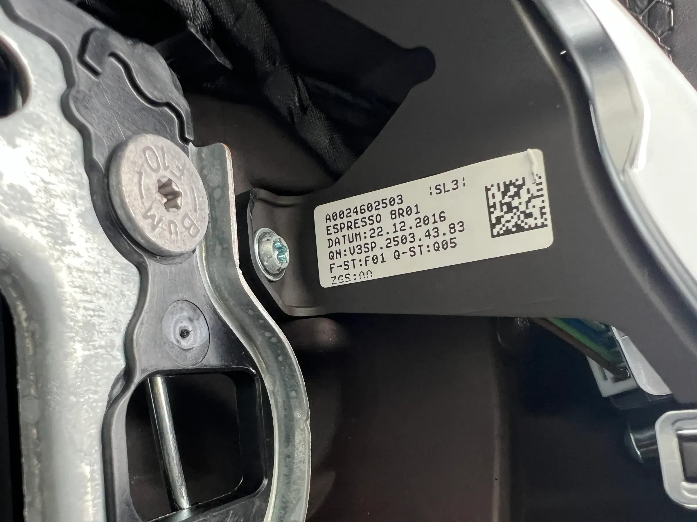 Second image of Mercedes GLE W166 Wooden Steering Wheel OEM