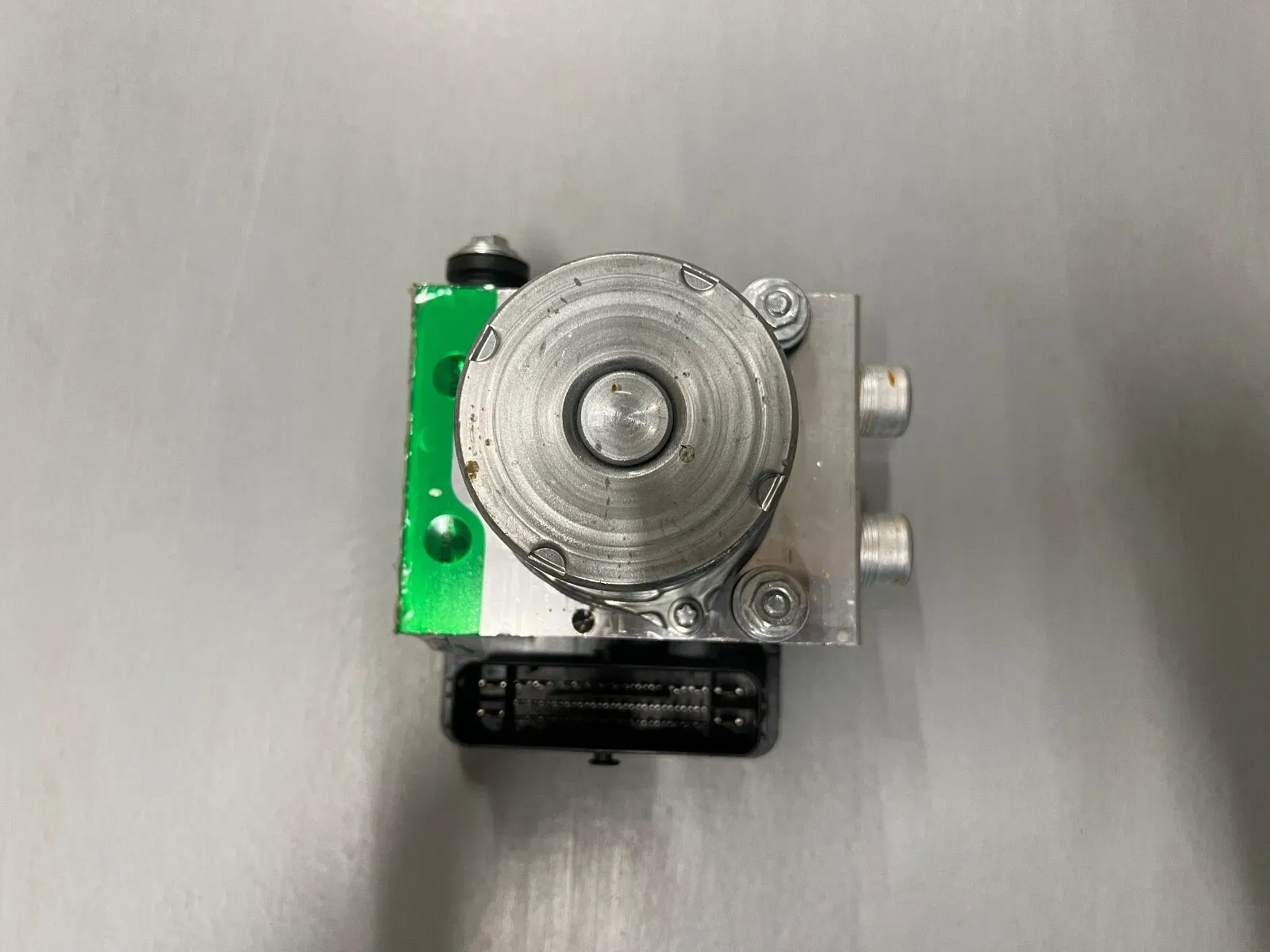 Mercedes-Benz Hydraulic Control Unit A9079008806 NEW