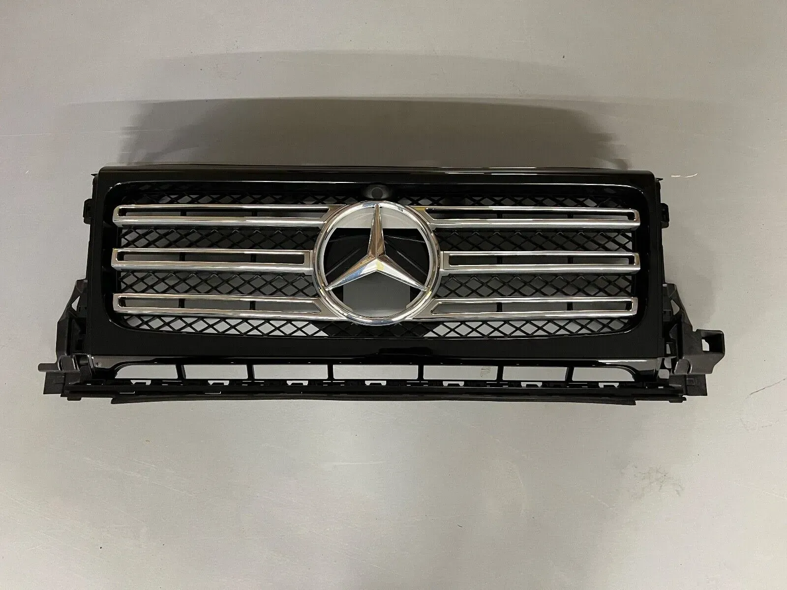 ORIGINAL Mercedes-Benz G-Class W463 Radiator Grille A4638880400 A4638880300 | Genuine OEM Front Grille Black