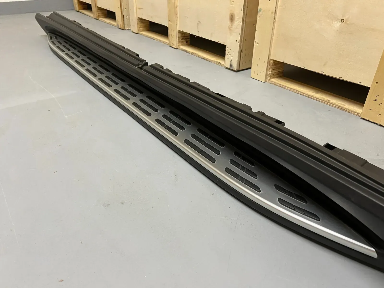 Second image of Mercedes-Benz GLS X167 MOPF Left Running Board A1676981701 NEW