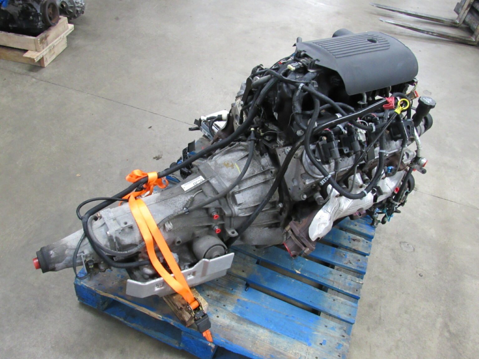 Second image of Used 5.3L V8 Engine & 4L60E 2WD Transmission – Complete Drivetrain Set